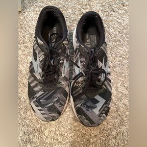 Brooks Launch 6 Sneakers